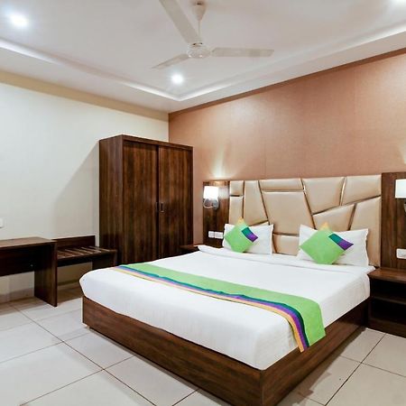 Treebo Trend Sindhura Grand Hotel Hyderabad Ngoại thất bức ảnh