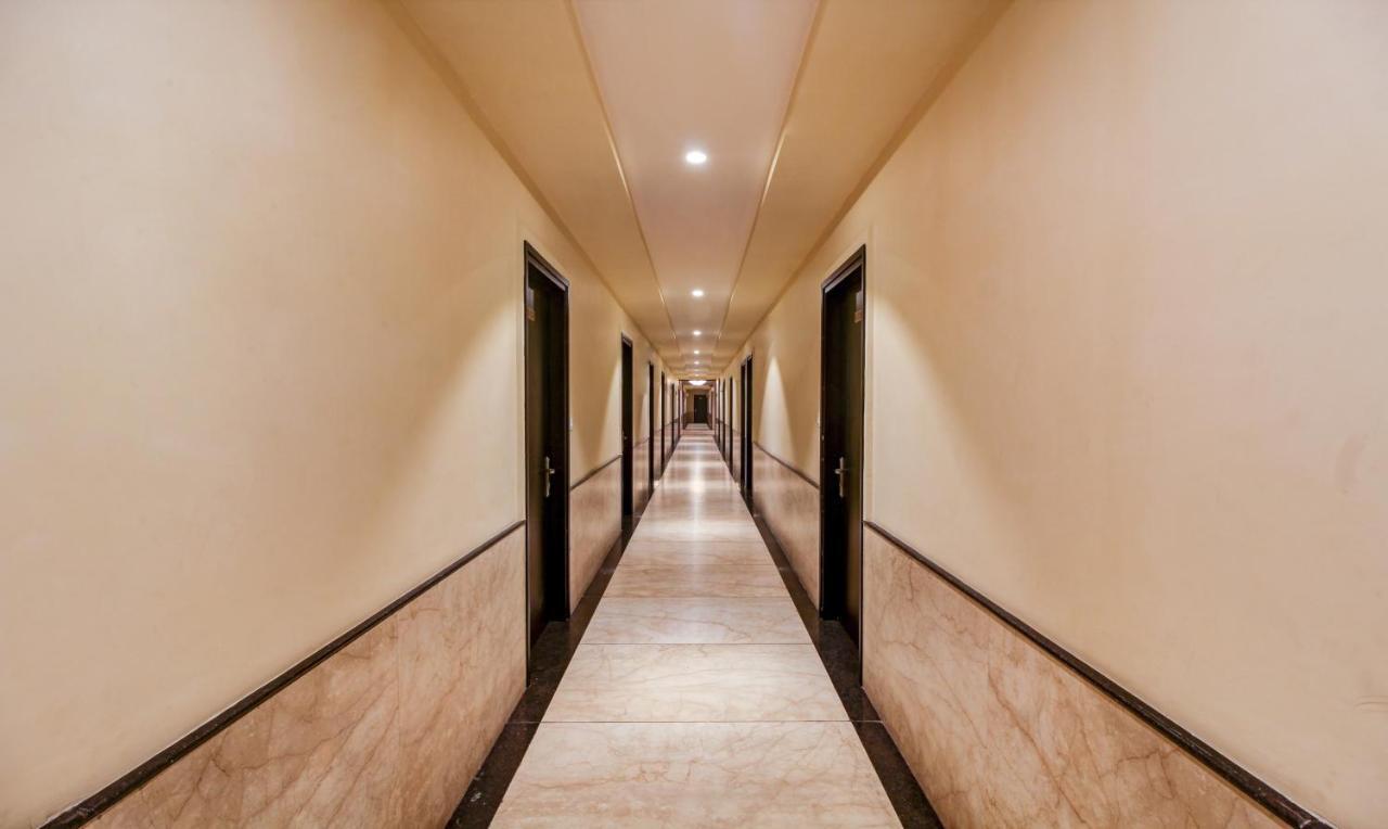 Treebo Trend Sindhura Grand Hotel Hyderabad Ngoại thất bức ảnh