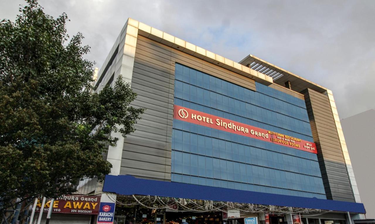 Treebo Trend Sindhura Grand Hotel Hyderabad Ngoại thất bức ảnh