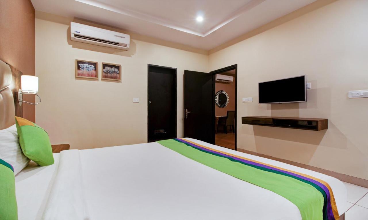 Treebo Trend Sindhura Grand Hotel Hyderabad Ngoại thất bức ảnh