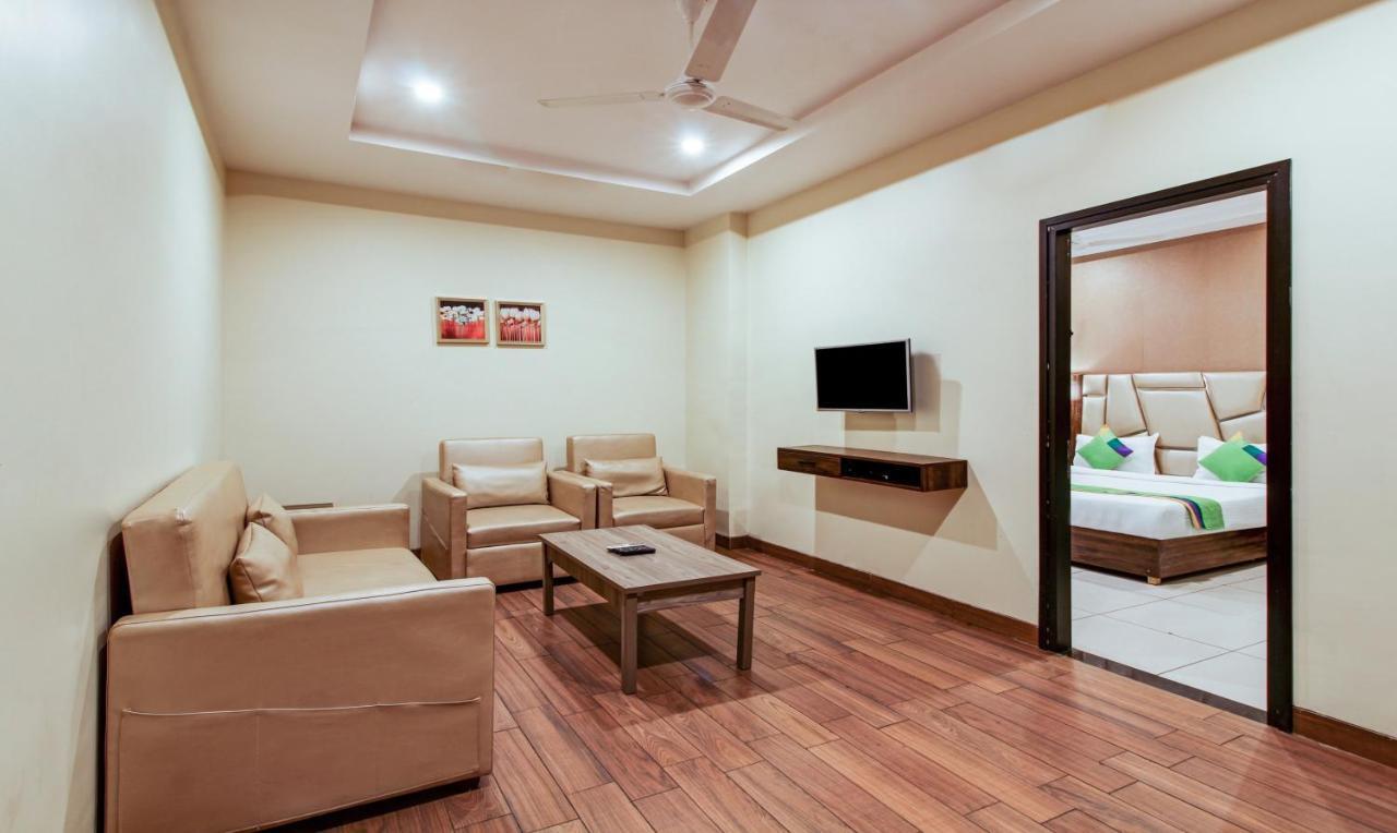 Treebo Trend Sindhura Grand Hotel Hyderabad Ngoại thất bức ảnh
